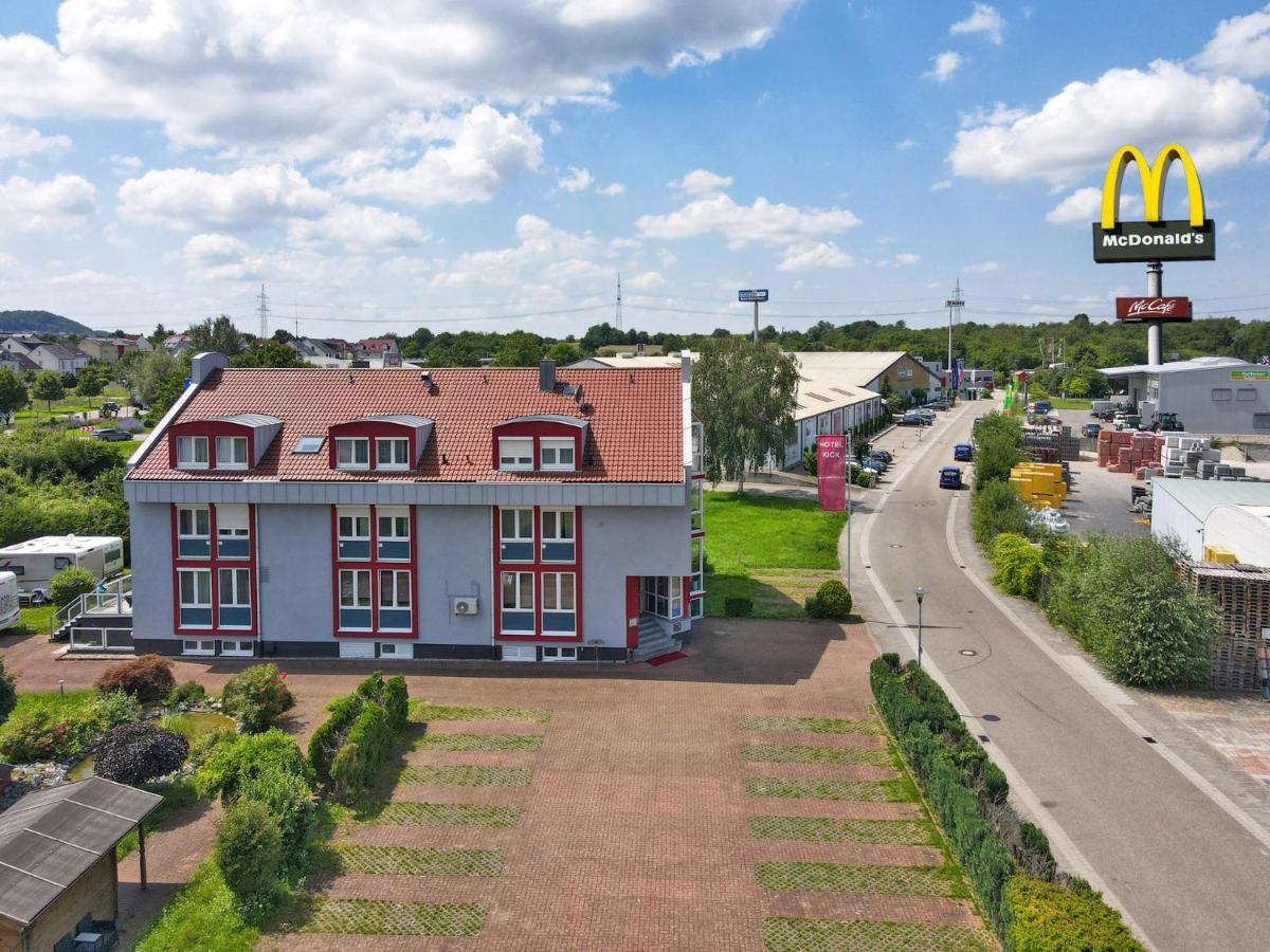 Hotel Kick Rauenberg  Exteriör bild